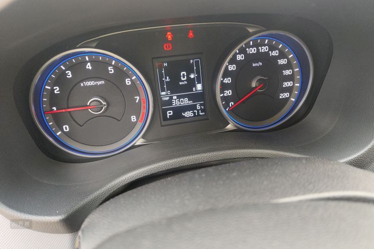 Hyundai ix25 2018 #14 Hyundai ix25 2018 car image #14