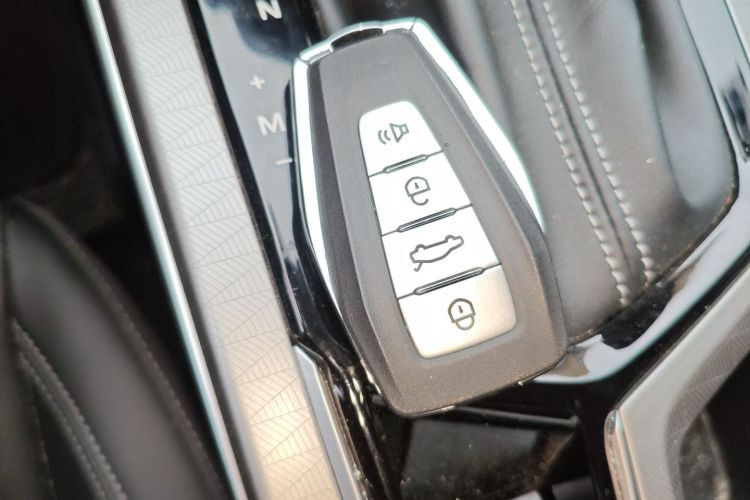Emgrand 2024 car image #14