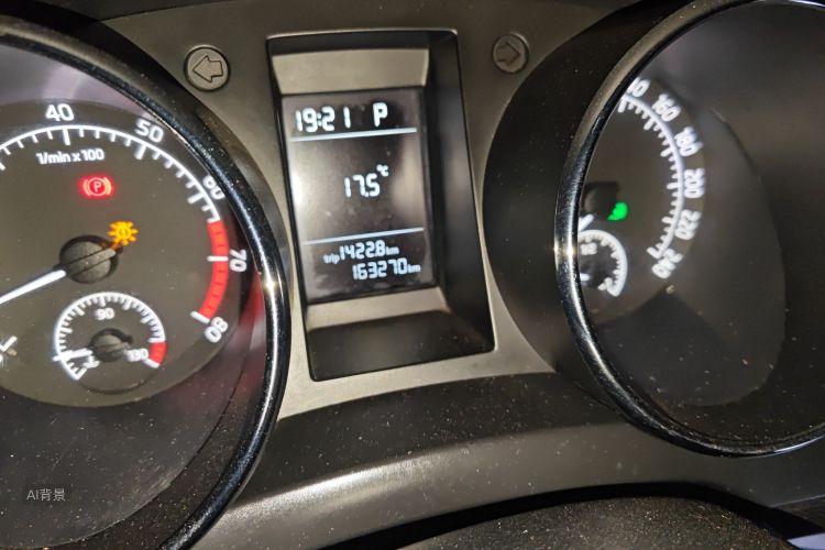 Skoda Yeti 2014 imagen de coche #14