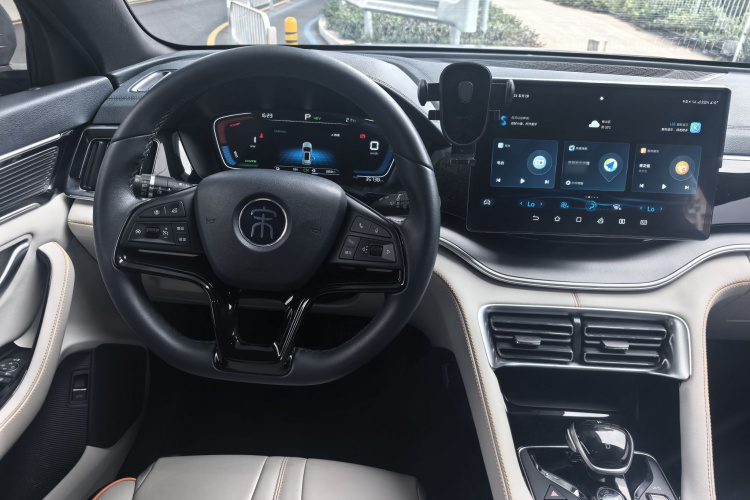 BYD Song Plus New Energy 2022 car image #14