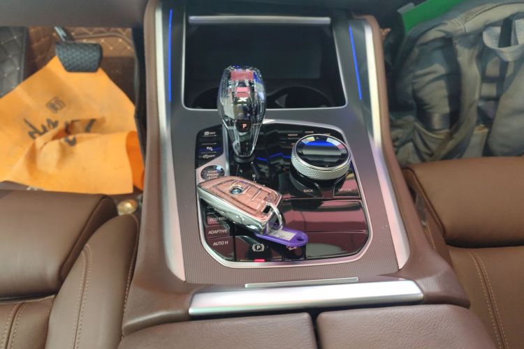 BMW X6 2020 immagine di auto #14