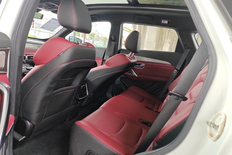 X70 PLUS 2020 car image #14