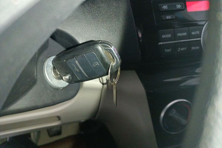 Changan Alsvin V3 2016 صورة سيارة #14