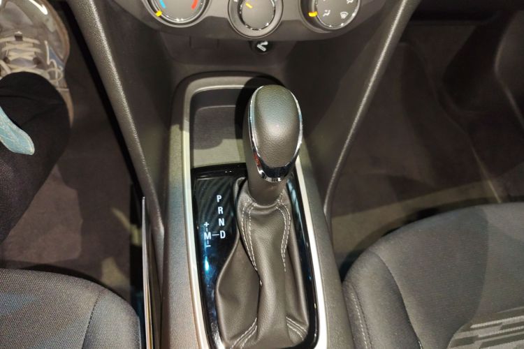 Chevrolet Cavalier 2019 صورة سيارة #14