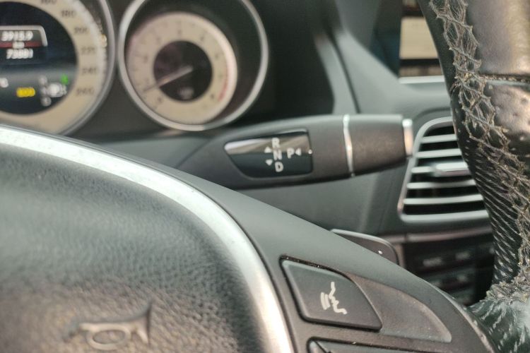 Mercedes-Benz E Class (Imported) 2014 immagine di auto #14