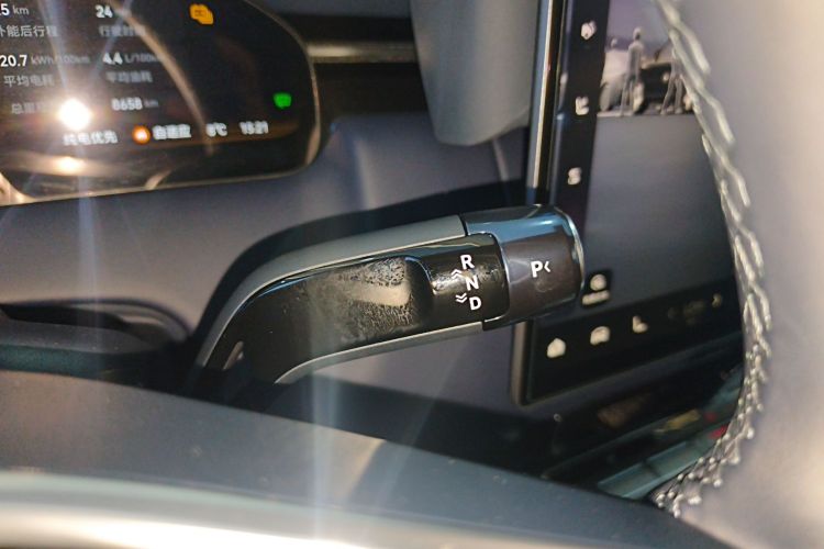 Zeekr 9X 2025 imagen de coche #14