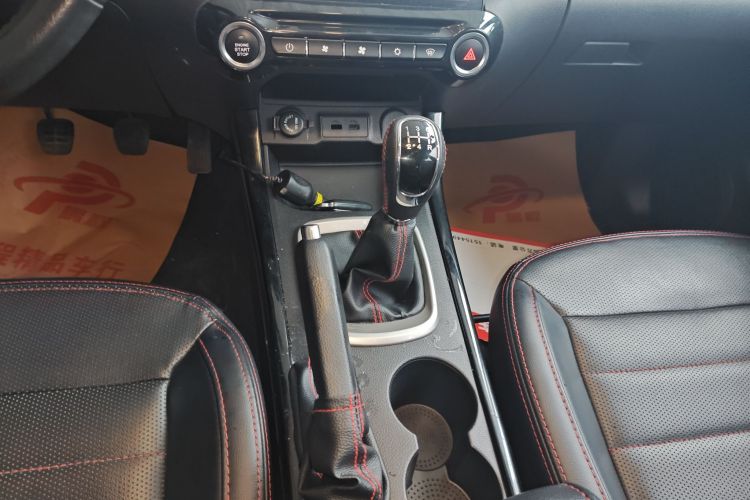 凯翼 凯翼X3 2019 汽车图片 #14