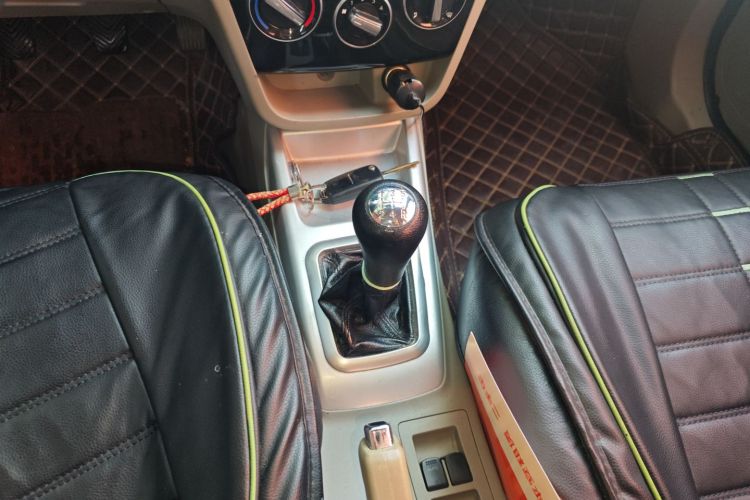 Changan Alsvin V3 2017 immagine di auto #14