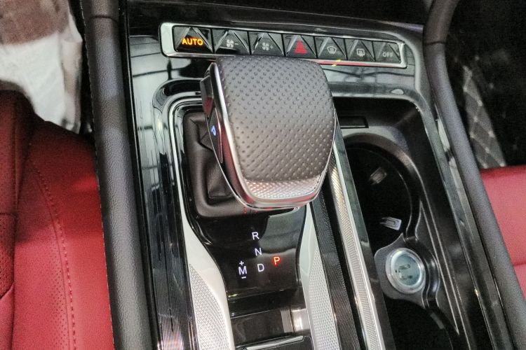 HongQi H6 2025 car image #14