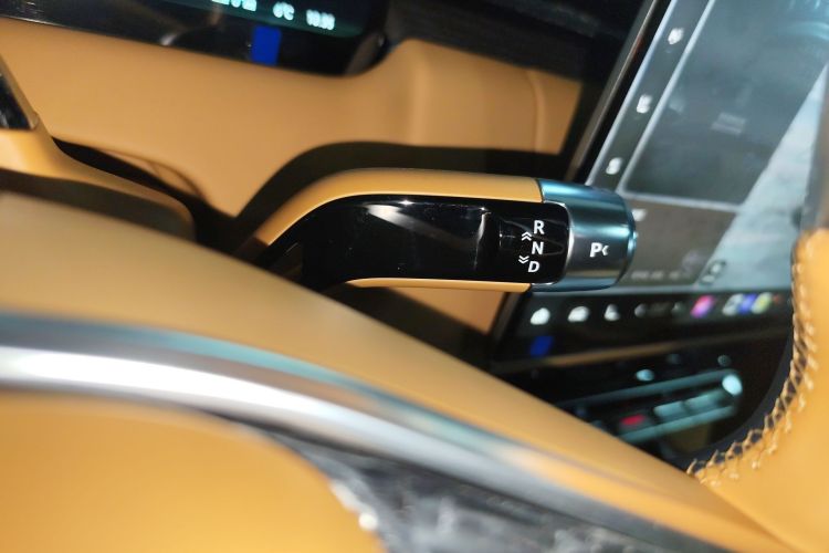 Zeekr 9X 2026 imagen de coche #14