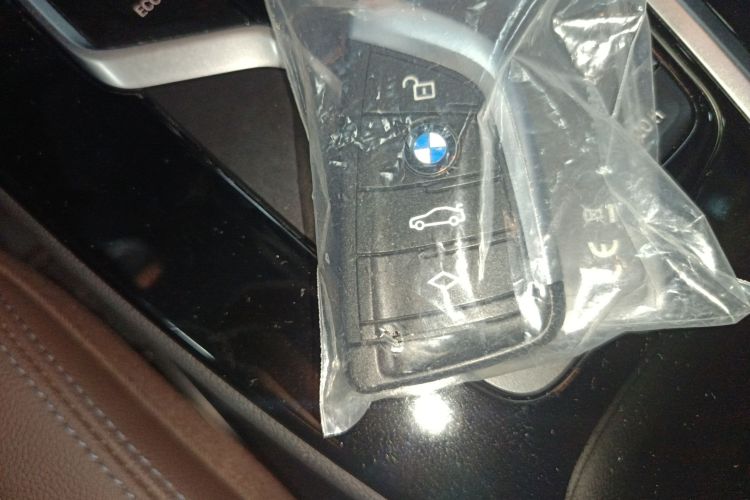 BMW iX3 2021 صورة سيارة #14