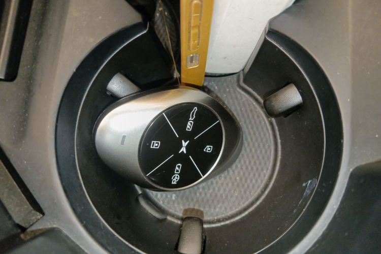 Xpeng P7 2021 صورة سيارة #14