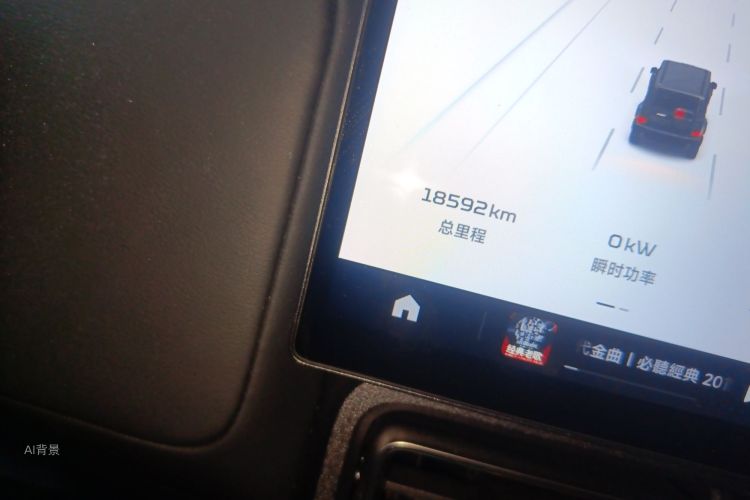 2025 car image #14
