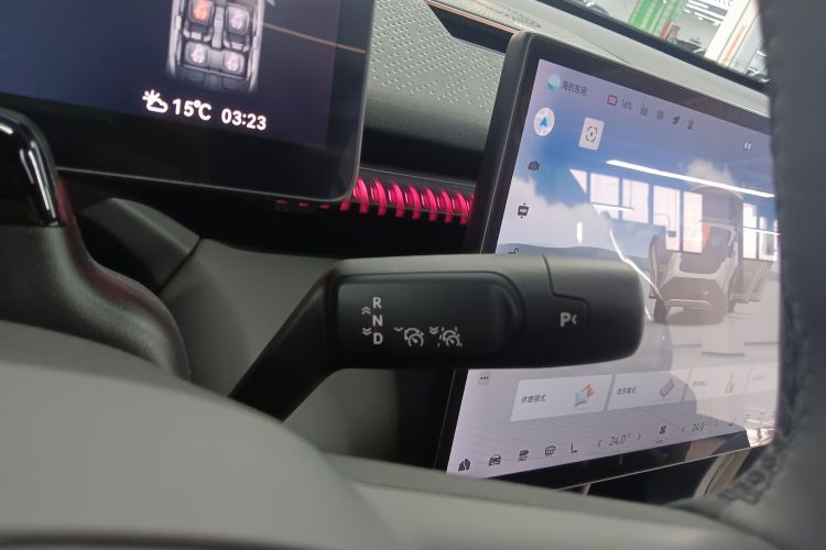 极氪 极氪X 2024 汽车图片 #14