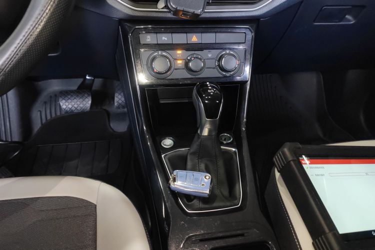 Volkswagen Tharu 2025 #14 Volkswagen Tharu 2025 car image #14