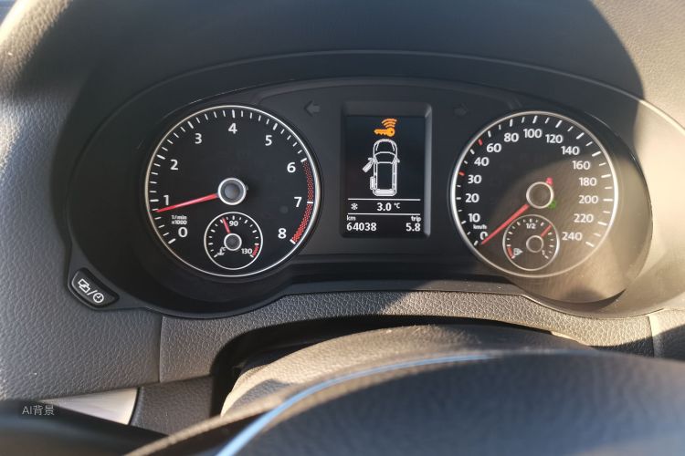 Volkswagen Sharan 2019 car image #14