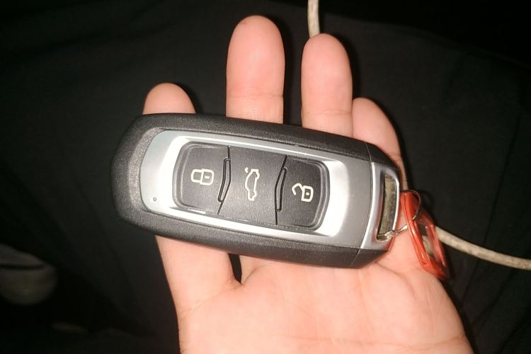 睿蓝汽车 枫叶60s 2025 汽车图片 #14