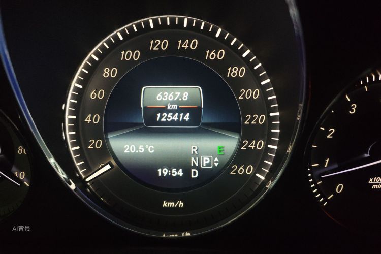 Mercedes-Benz GLK Class 2015 car image #14