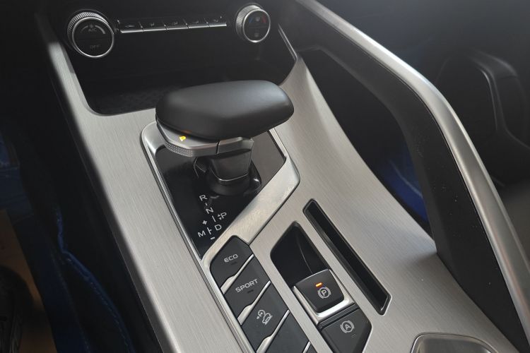 GEELY Coolray 2021 #14 GEELY Coolray 2021 car image #14
