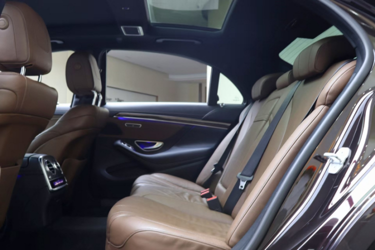 Mercedes-Benz S Class 2015 immagine di auto #14