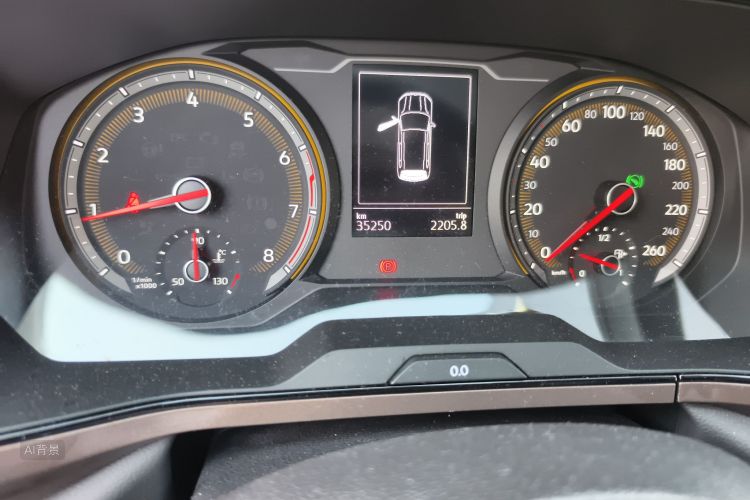 Volkswagen Tharu 2020 car image #14