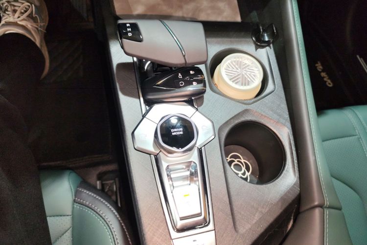 Changan UNI-V iDD 2024 car image #14