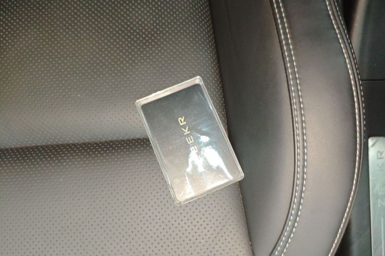 极氪 极氪001 2022 汽车图片 #14