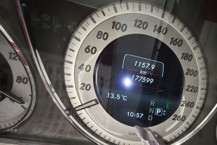 Mercedes-Benz GLK Class 2015 car image #14