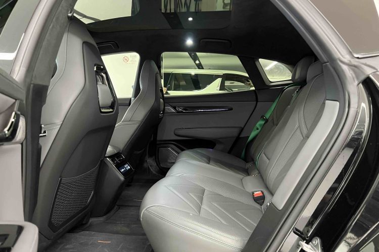 极氪 极氪001 2023 汽车图片 #14