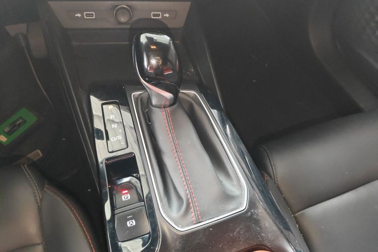 5 2023 #14 5 2023 immagine di auto #14