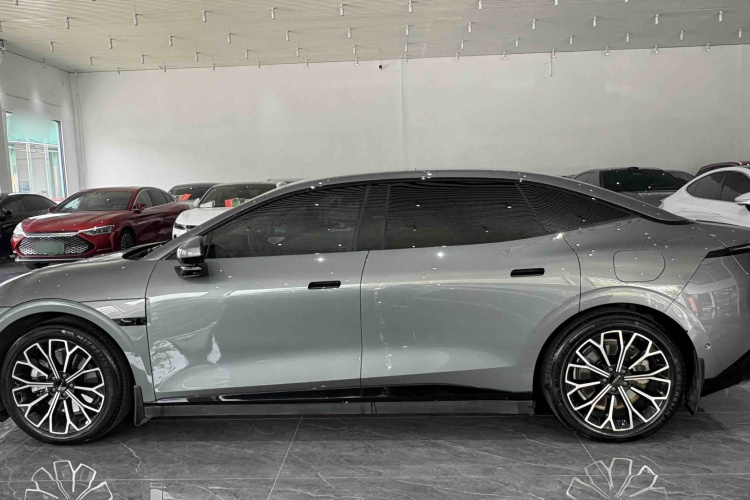 极氪 极氪007 2024 汽车图片 #14