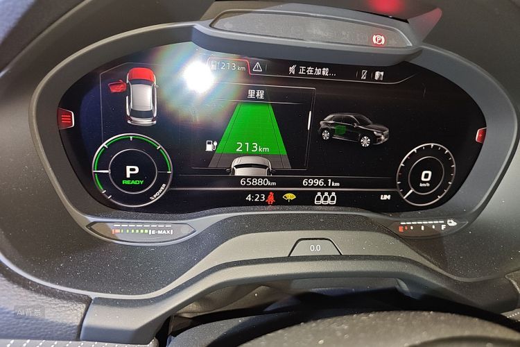 Q2L e-tron 2021 car image #14