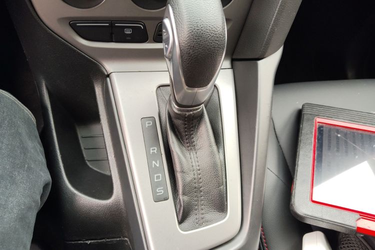 Ford Focus 2014 car image #14