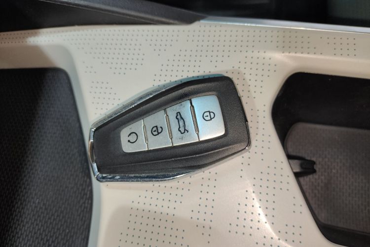 GEELY Emgrand L HiP 2022 car image #14