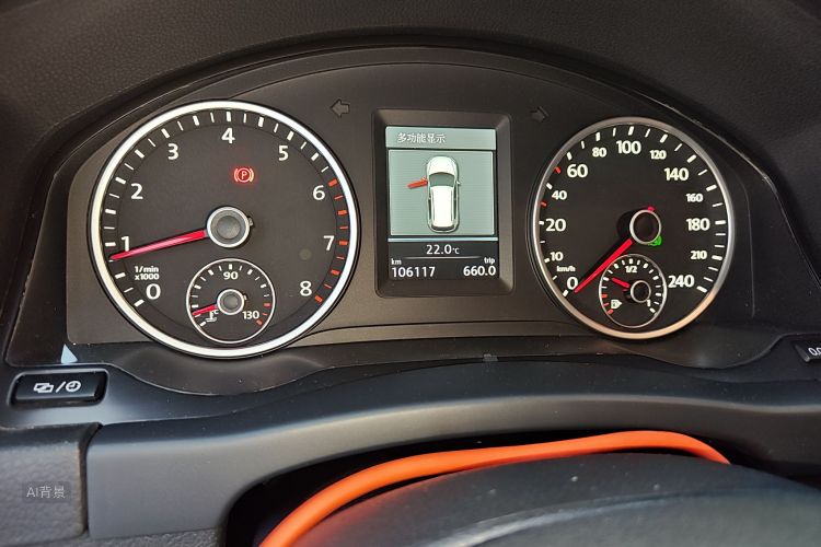 Volkswagen Tiguan 2014 car image #14