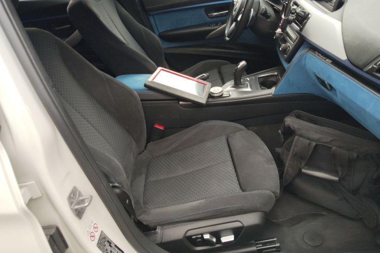 BMW 3 Series 2018 #14 BMW 3 Series 2018 car image #14