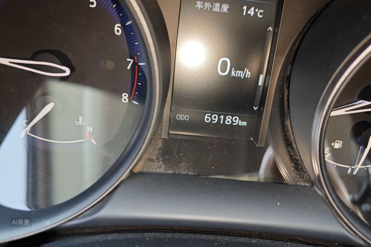 Toyota C-HR 2019 car image #14