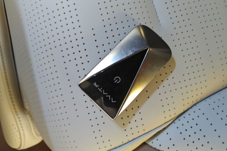 Avatr 07 2025 image de voiture #14