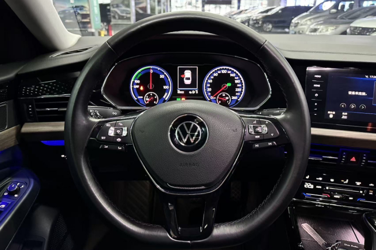 Volkswagen Passat New Energy 2021 immagine di auto #14