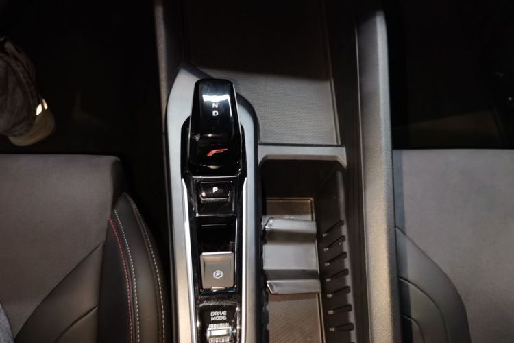 GEELY Binray 2022 car image #14