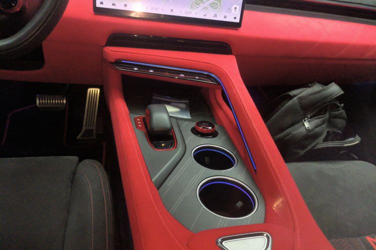 极氪 极氪001 FR 2024 汽车图片 #14