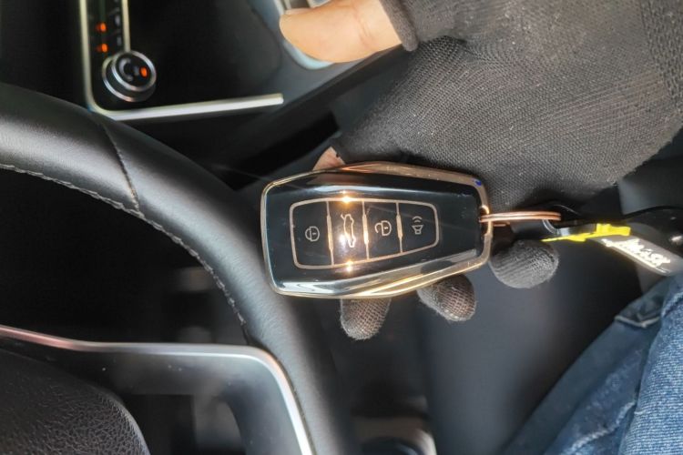 GEELY Binray 2020 car image #14