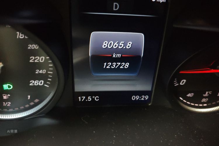 Mercedes-Benz GLC Class 2017 car image #14