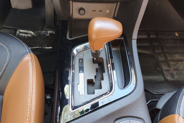 Soueast DX7 2017 imagem de carro #14