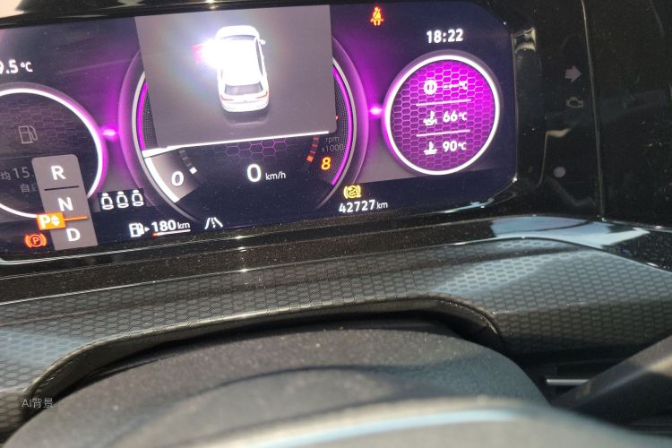 Volkswagen GolfGTI 2023 immagine di auto #14