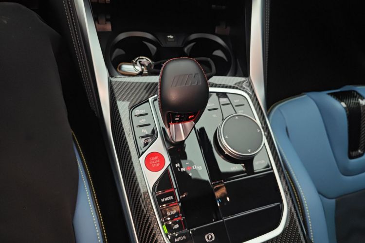 BMW M3 2024 immagine di auto #14