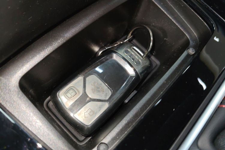 Audi S4 2023 imagem de carro #14