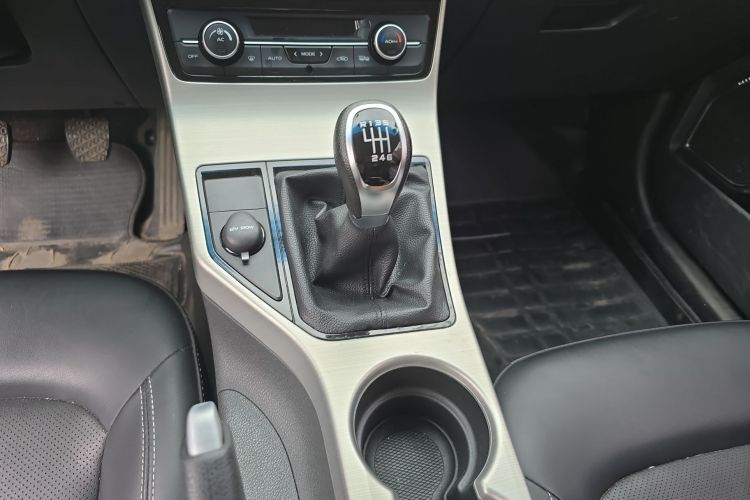 GEELY Emgrand GL 2017 car image #14