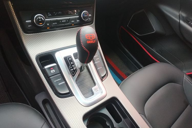 GEELY Emgrand GS 2017 #14 GEELY Emgrand GS 2017 car image #14