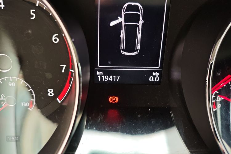 Volkswagen Touran 2018 immagine di auto #14